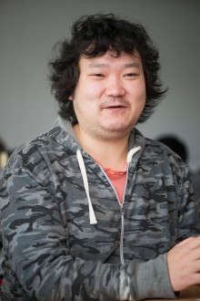 石山智之